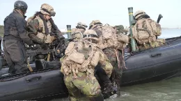 La Infantera de Marina requiere llevar consigo una notable capacidad ofensiva. Foto: Octavio Dez Cmara