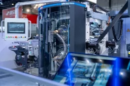 Drr y GROB presentan una fbrica para producir clulas de bateras.