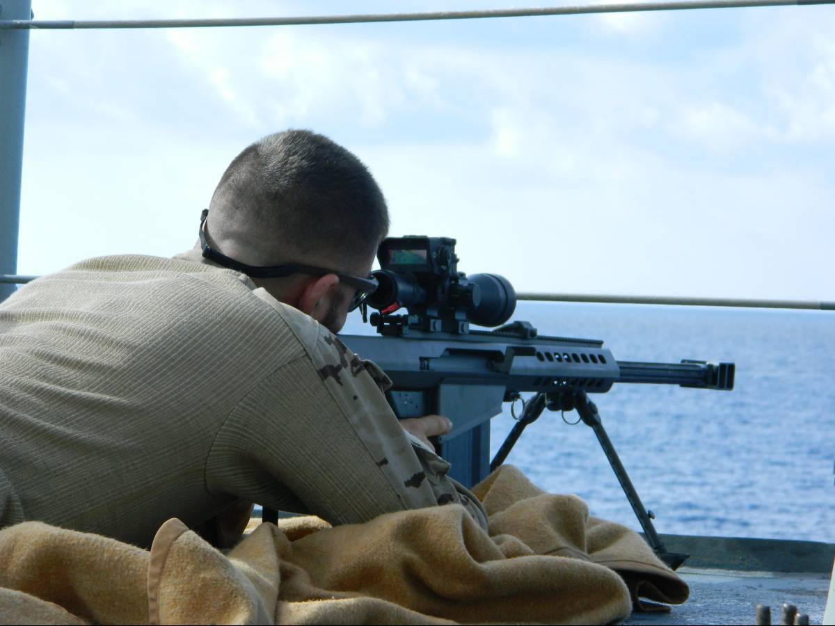 Barrett empleado desde la cubierta de vuelo de un BAM (Armada) Barrett empleado desde la cubierta de vuelo de un BAM (Armada)