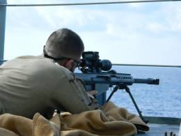 Barrett empleado desde la cubierta de vuelo de un BAM (Armada)