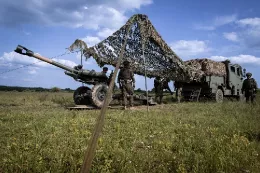 Obs de 105 remolcado mediante VAMTAC SK95 (OTAN)