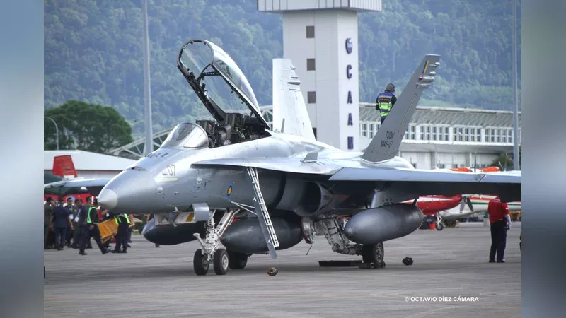 A finales de 2026 o en 2027 llegarán a Malasia los Sniper Pod para sus cazabombarderos F/A-18D. Foto: Octavio Díez Cámara A finales de 2026 o en 2027 llegarán a Malasia los Sniper Pod para sus cazabombarderos F/A-18D. Foto: Octavio Díez Cámara