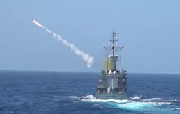 Lanzamiento de un misil Mistral desde una fragata.