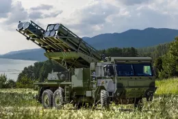 Lanzador Mltiple de Cohetes (MLRS) Multicalibre PULS de Elbit Systems.