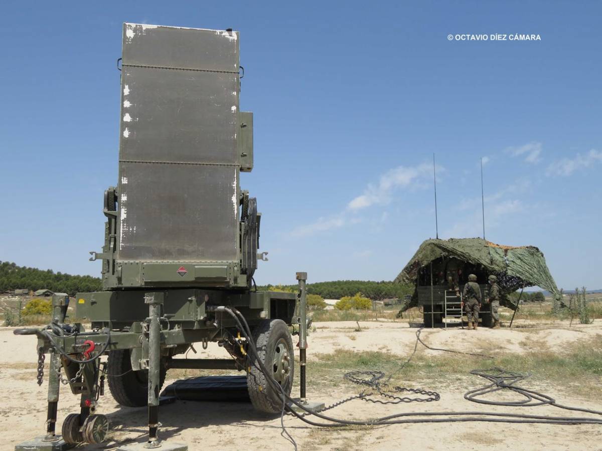 Los veteranos radares contramortero AN/TPQ-36 del MACA espaol podrn ser reemplazados con los novedosos MTR-5. (Octavio Dez Cmara)