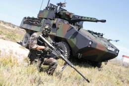 Piraa IIIC con la torre Lance de Rheinmetall (Armada)