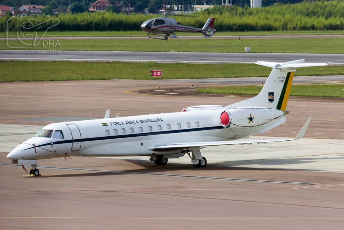 Un avión de transporte ejecutivo de la Fuerza Aérea Brasileña. Un avión de transporte ejecutivo de la Fuerza Aérea Brasileña.