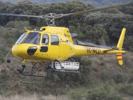 Un helicptero de extincin de incendios forestales.