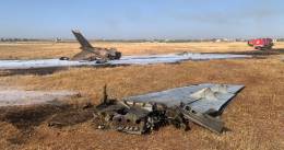 Restos del avin de entrenamiento Alphajet de la Real Fuerza Area Marroqu que se estrell la maana del lunes cerca del aeropuerto de Fez-Sass falleciendo sus dos pilotos.