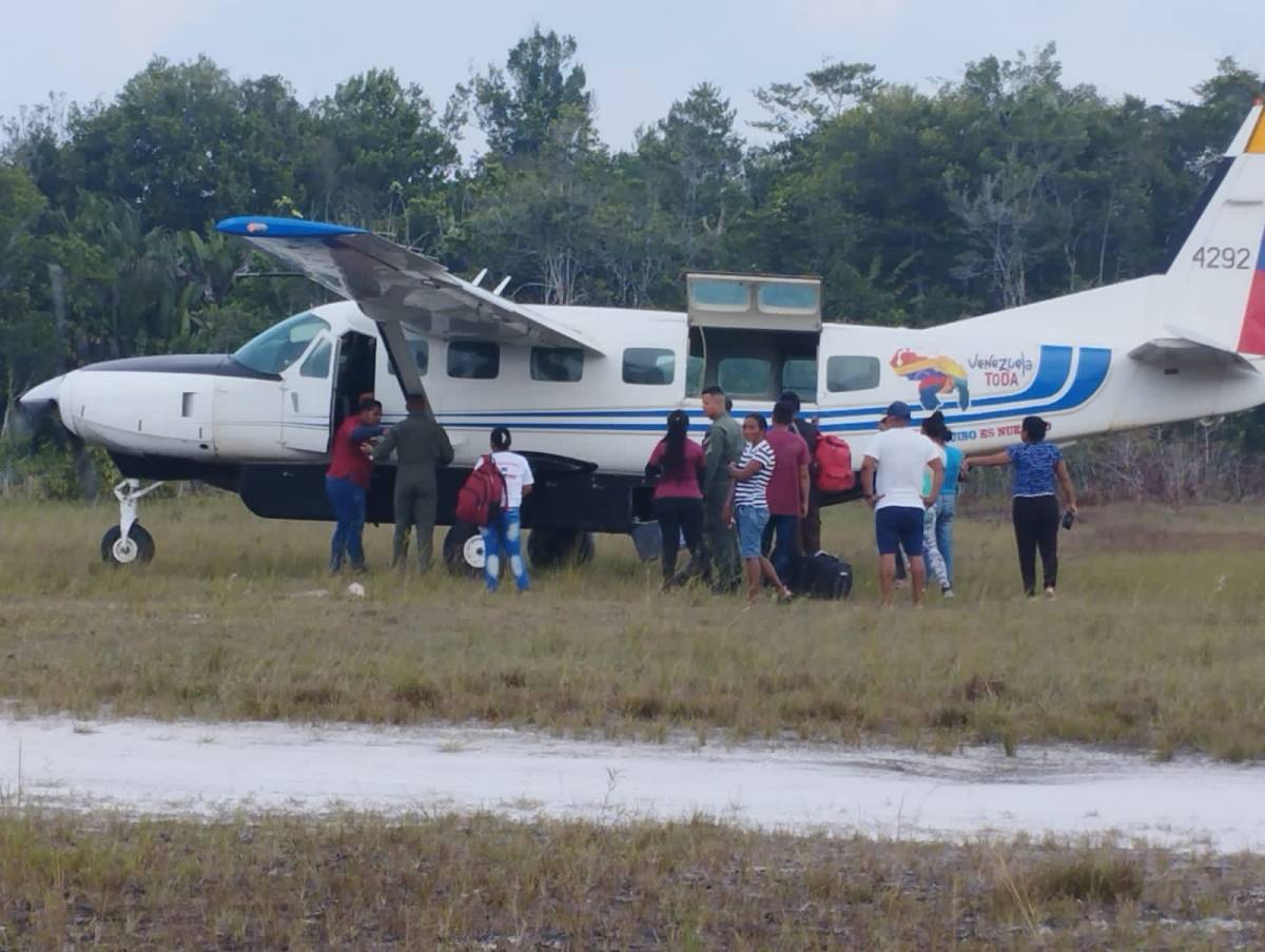 Cessna Grand Caravan C-208B, matrcula AMB 4292, accidentada en el Amazonas venezolano. (Foto: ComunidadYanomami)