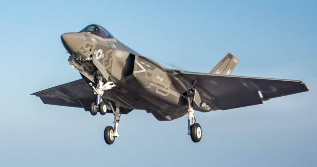 Un Lockheed Martin F-35C Lightning II del Escuadrón de Caza 125 “Rough Raiders” en maniobra de aterrizaje. (Foto: US Navy) Un Lockheed Martin F-35C Lightning II del Escuadrón de Caza 125 “Rough Raiders” en maniobra de aterrizaje. (Foto: US Navy)
