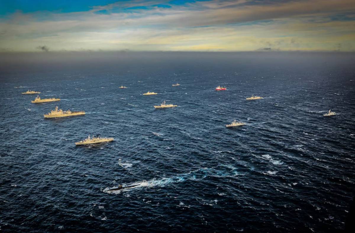 Fuerzas navales de las Armadas participantes de UNITAS LXV navegan en formacin. (Foto: US Navy)