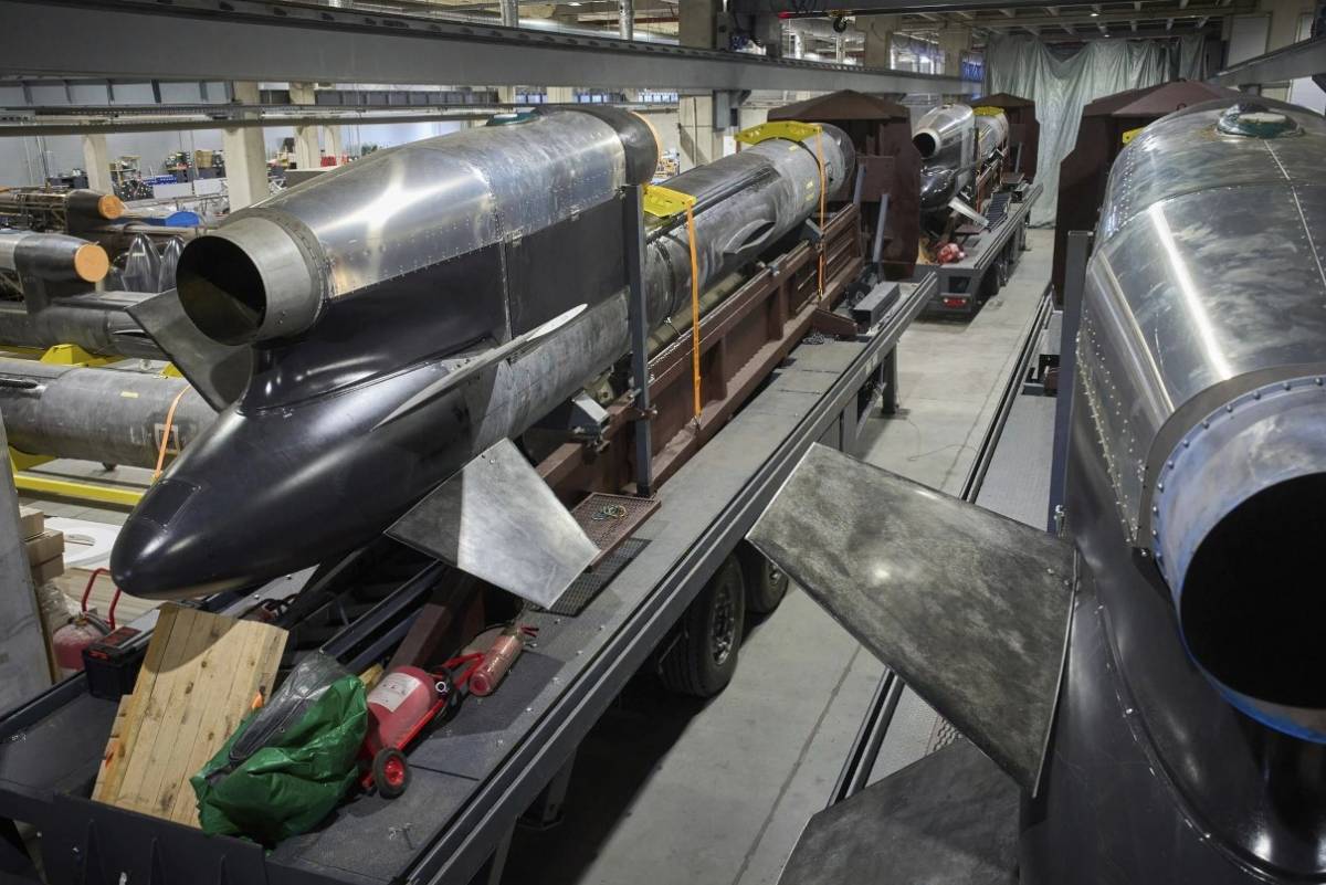 Se han difundido por fuentes abiertas imágenes que ofrecen detalles de cómo será el Flamingo con el que Ucrania podrá atacar en la profundidad del territorio de Rusia. Se han difundido por fuentes abiertas imágenes que ofrecen detalles de cómo será el Flamingo con el que Ucrania podrá atacar en la profundidad del territorio de Rusia.