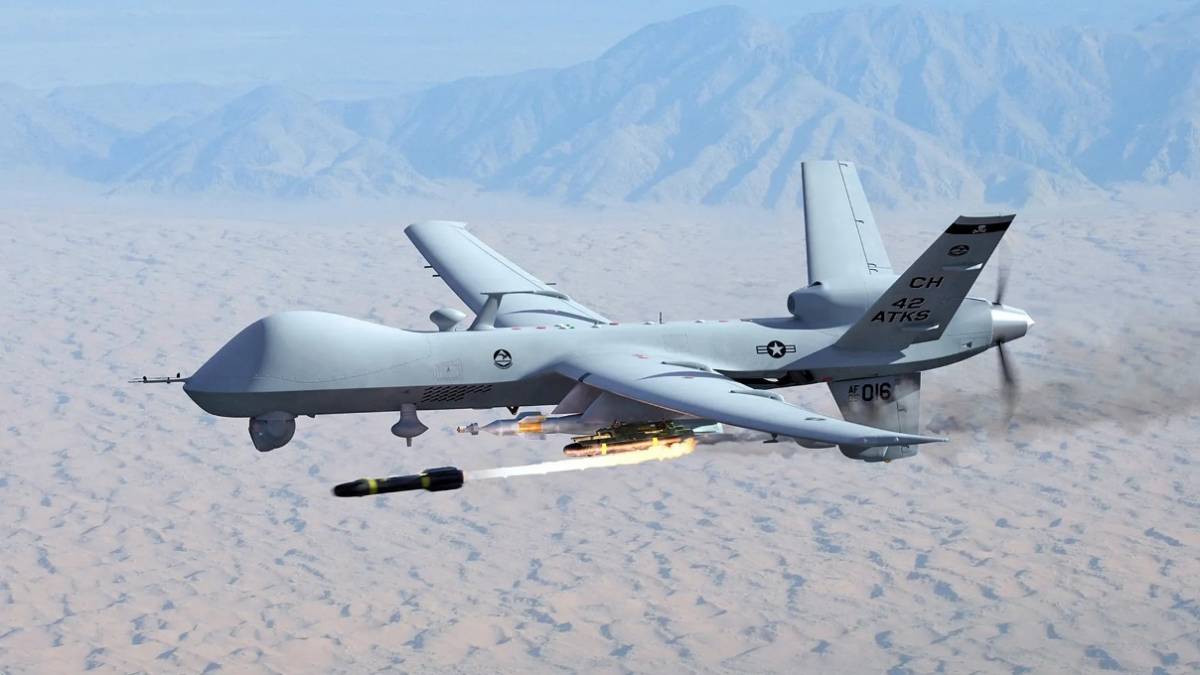 Uno de los MQ-9 Reaper de la Fuerza Area de los Estados Unidos lanzando un misil Hellfire. (foto US Army)