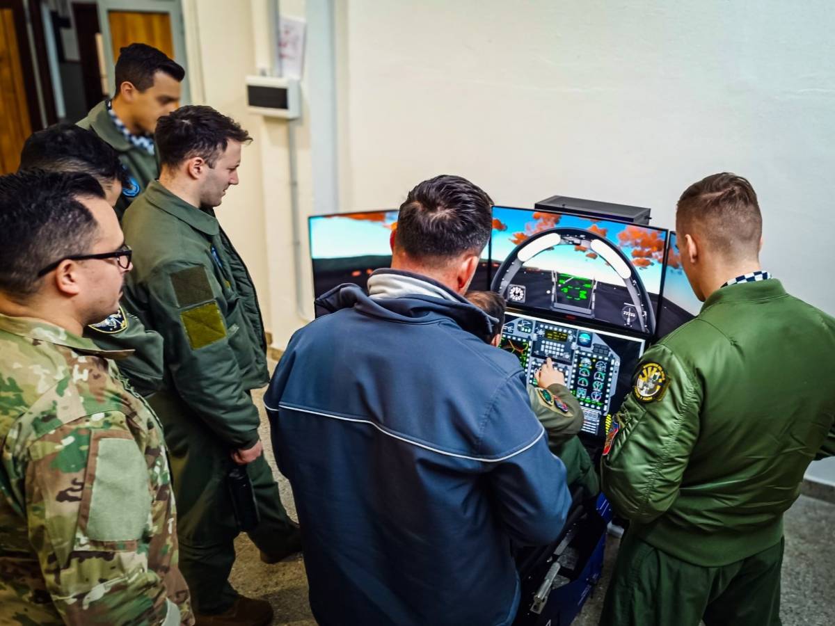 El nuevo dispositivo de entrenamiento de procedimientos. (foto: FADEA) El nuevo dispositivo de entrenamiento de procedimientos. (foto: FADEA)