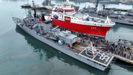 La Fragata Misilera BAP Aguirre (FM-55) de la Marina de Guerra del Per.