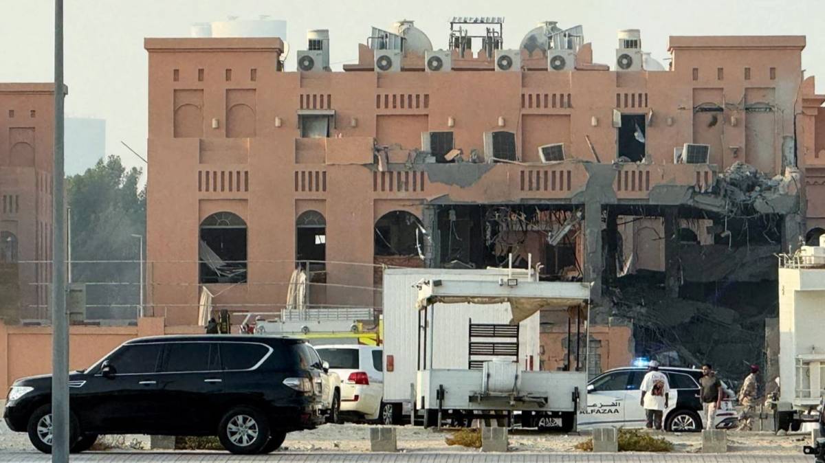 La destrucción de una villa que albergaba una reunión de la delegación negociadora de Hamás en Qatar. La destrucción de una villa que albergaba una reunión de la delegación negociadora de Hamás en Qatar.