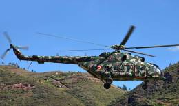 Un helicptero peruano Mi-17.
