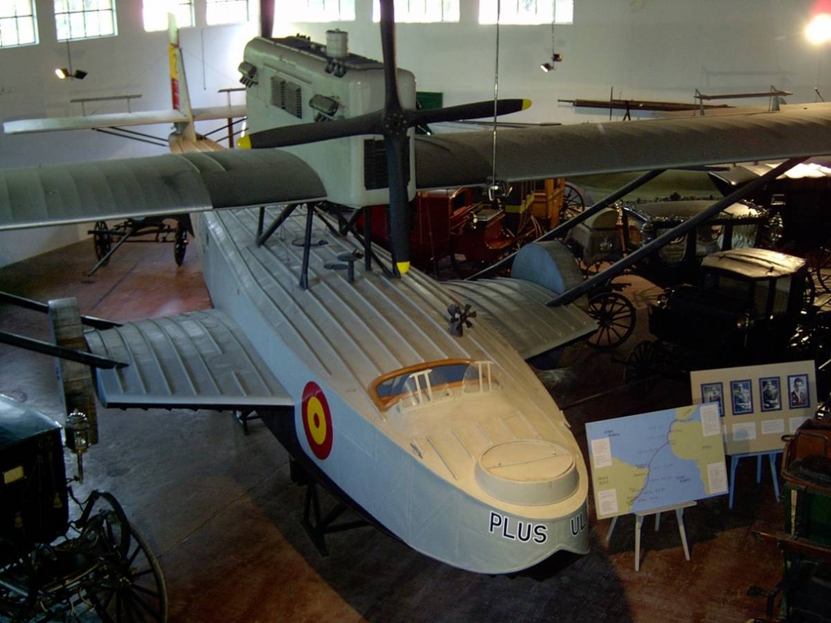 El Dornier J “Wal” protagonista del épico vuelo, conservado actualmente en Luján (Argentina). (foto Jesús Manuel Cuartero) El Dornier J “Wal” protagonista del épico vuelo, conservado actualmente en Luján (Argentina). (foto Jesús Manuel Cuartero)