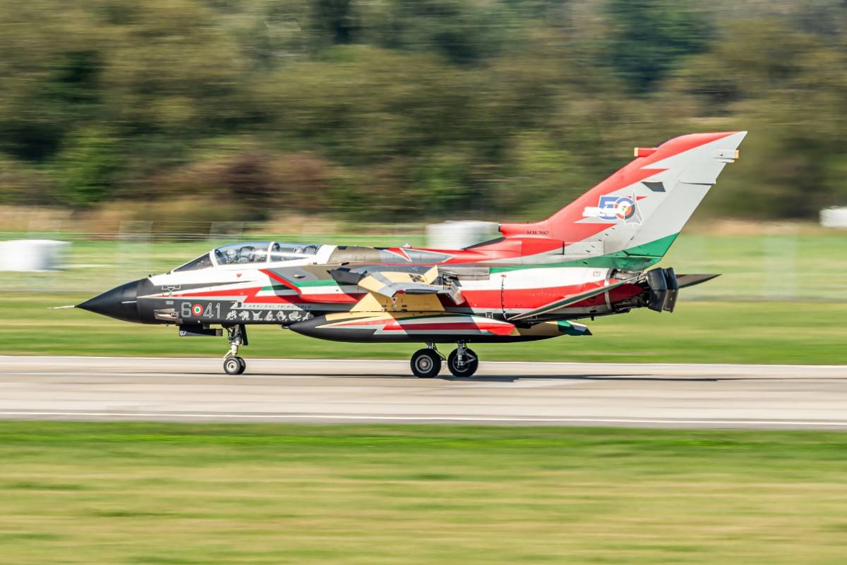 Panavia Tornado IDS. Panavia Tornado IDS.