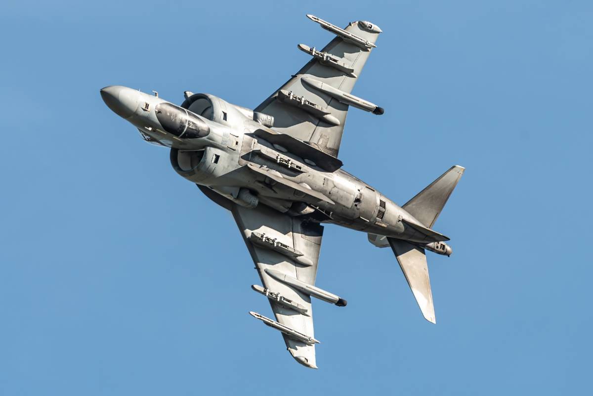 MCDONNELL DOUGLAS AV-8B HARRIER II+. MCDONNELL DOUGLAS AV-8B HARRIER II+.