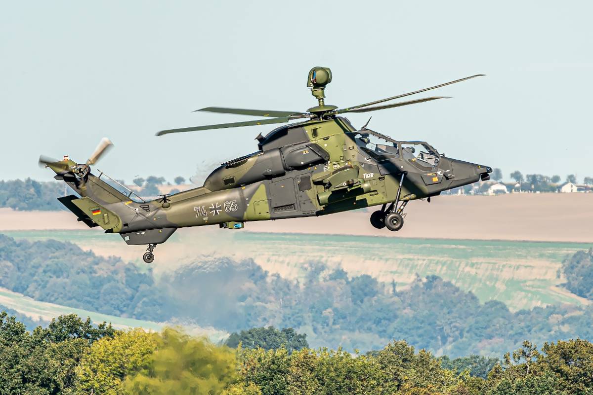 Eurocopter EC 665 Tiger UHT. Eurocopter EC 665 Tiger UHT.