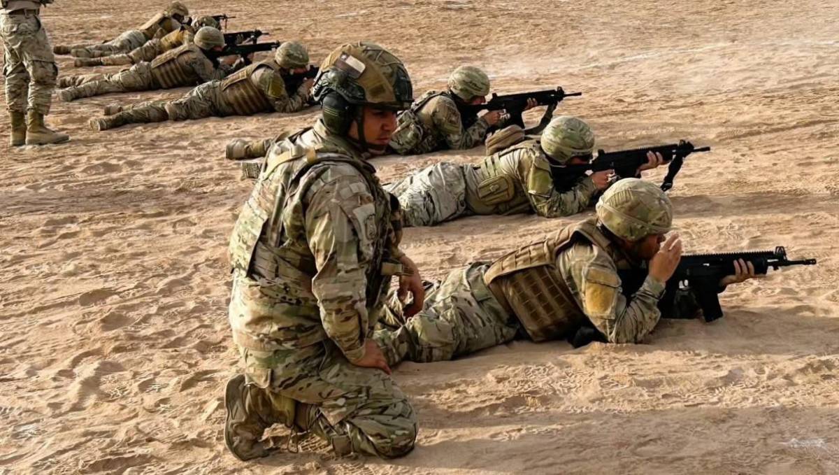 Soldados de la Brigada Motorizada N4 Rancagua durante los ejercicios de tiro con el fusil Galil ACE 22NC calibre 5,56x45. 