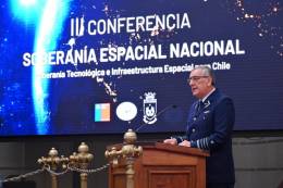 Comandante en Jefe de la FACH, General del Aire Hugo Rodrguez Gonzlez.