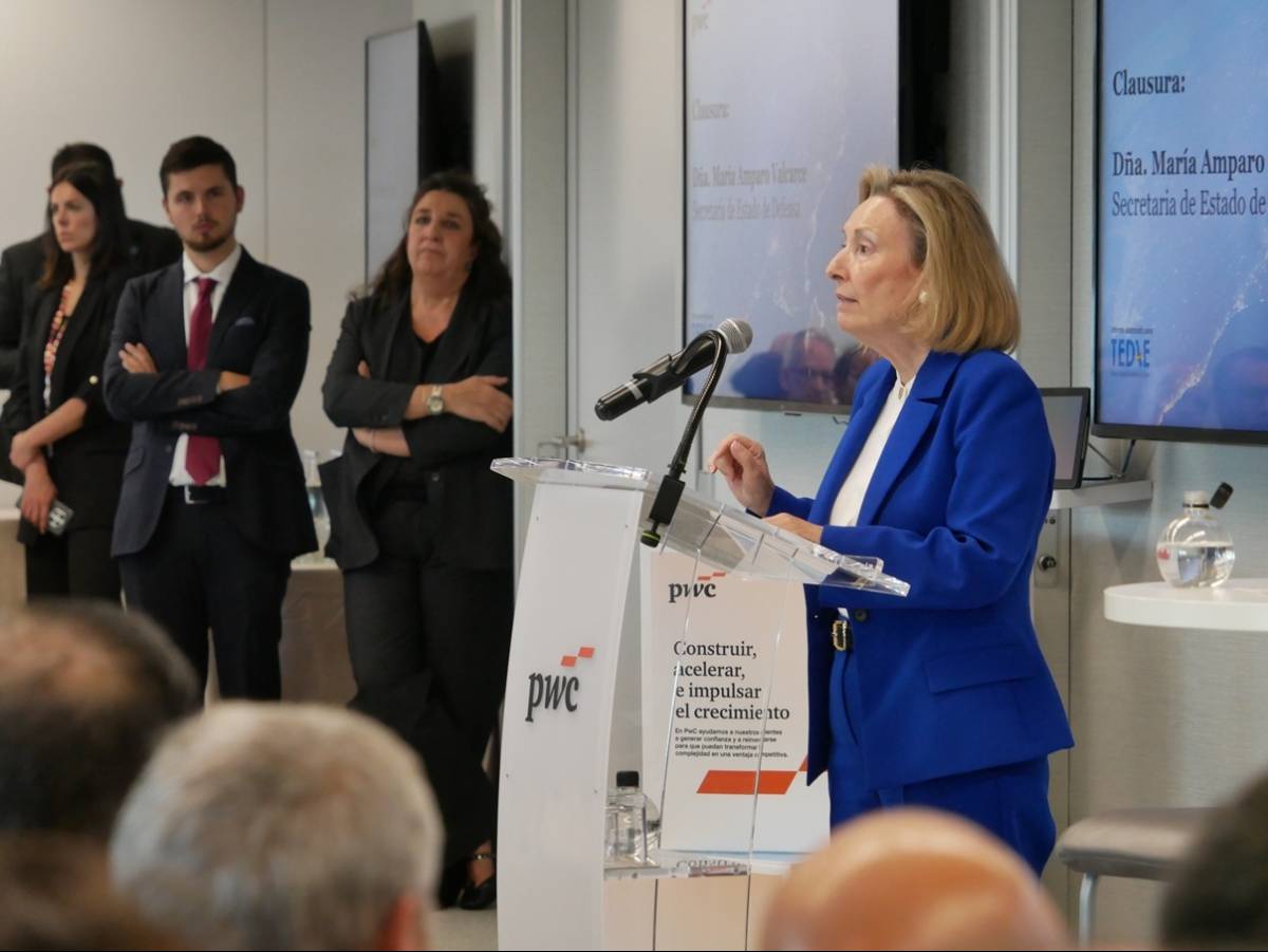 Amparo Valcarce en la presentación del Informe de Impacto Económico y Social de la Industria de Defensa, Seguridad, Aeronáutica y Espacio. TEDAE/TADAE/PwC. Amparo Valcarce en la presentación del Informe de Impacto Económico y Social de la Industria de Defensa, Seguridad, Aeronáutica y Espacio. TEDAE/TADAE/PwC.