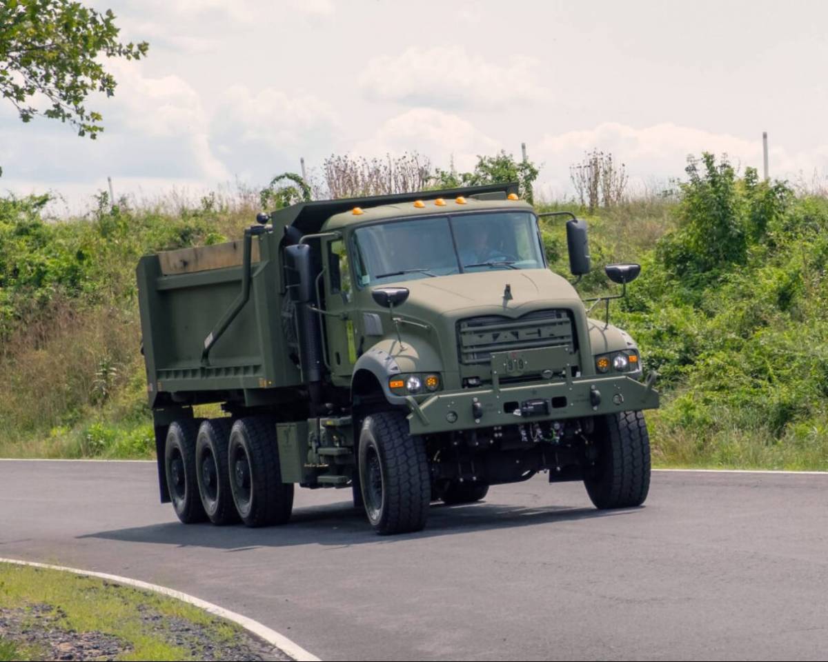 Uno de los M917A3 (Mack Defense) Uno de los M917A3 (Mack Defense)