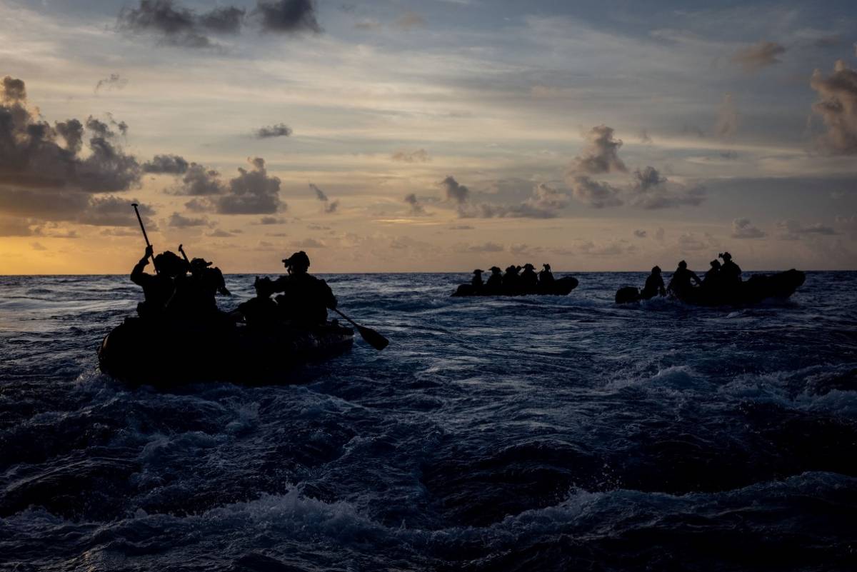 Marines en aproximación a la costa a bordo de botes Zodiac en el marco de los ejercicios militares que realizó la semana pasada la 22° MUA en Puerto Rico. (Foto: SOUTHCOM) Marines en aproximación a la costa a bordo de botes Zodiac en el marco de los ejercicios militares que realizó la semana pasada la 22° MUA en Puerto Rico. (Foto: SOUTHCOM)