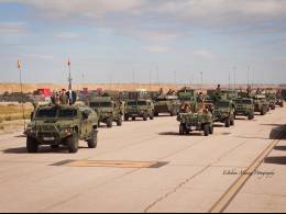 Contingente completo del desfile motorizado del 12 de octubre. (foto: Esteban Maiza)