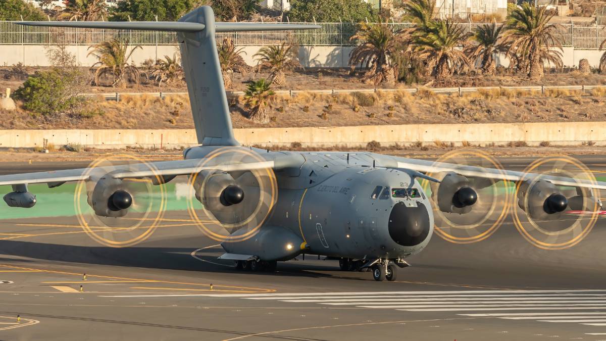 TK23-03 A400M Ejército del Aire a punto de despegar después de traer personal y material para el despliegue.(Foto: Nestor Trujillo) TK23-03 A400M Ejército del Aire a punto de despegar después de traer personal y material para el despliegue.(Foto: Nestor Trujillo)