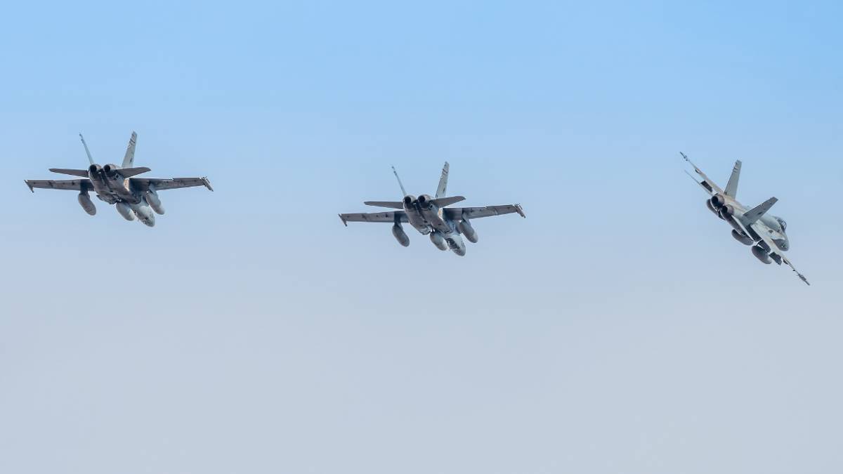 Rotura de formación F18 ALA15 (Foto: Nestor Trujillo). Rotura de formación F18 ALA15 (Foto: Nestor Trujillo).