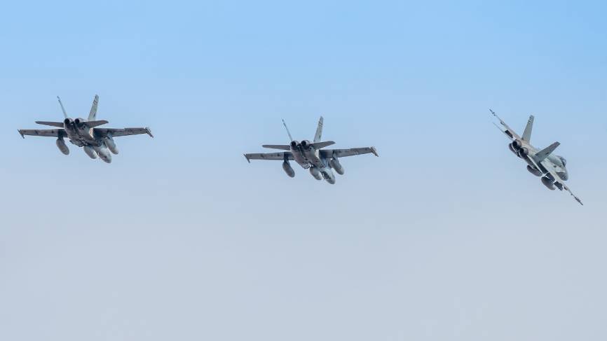 Rotura de formación F18 ALA15 (Foto: Nestor Trujillo).