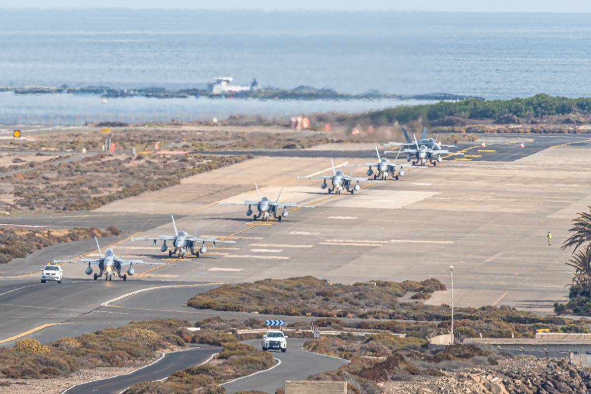 F18s ALA15 llegando a sus parking.(Foto: Nestor Trujillo) F18s ALA15 llegando a sus parking.(Foto: Nestor Trujillo)