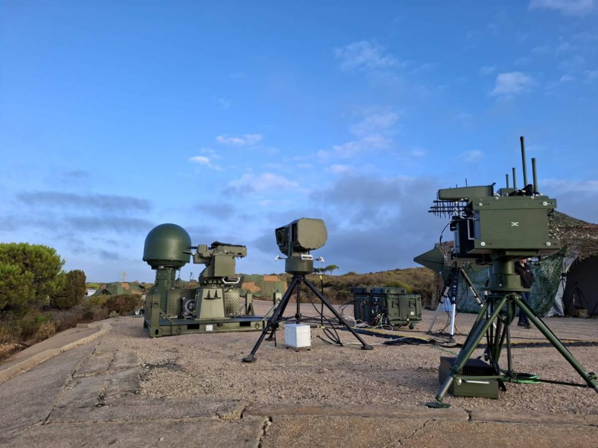 Medios contra UAS de Indra en el ejercicio ATLAS 25. (foto: Indra) Medios contra UAS de Indra en el ejercicio ATLAS 25. (foto: Indra)