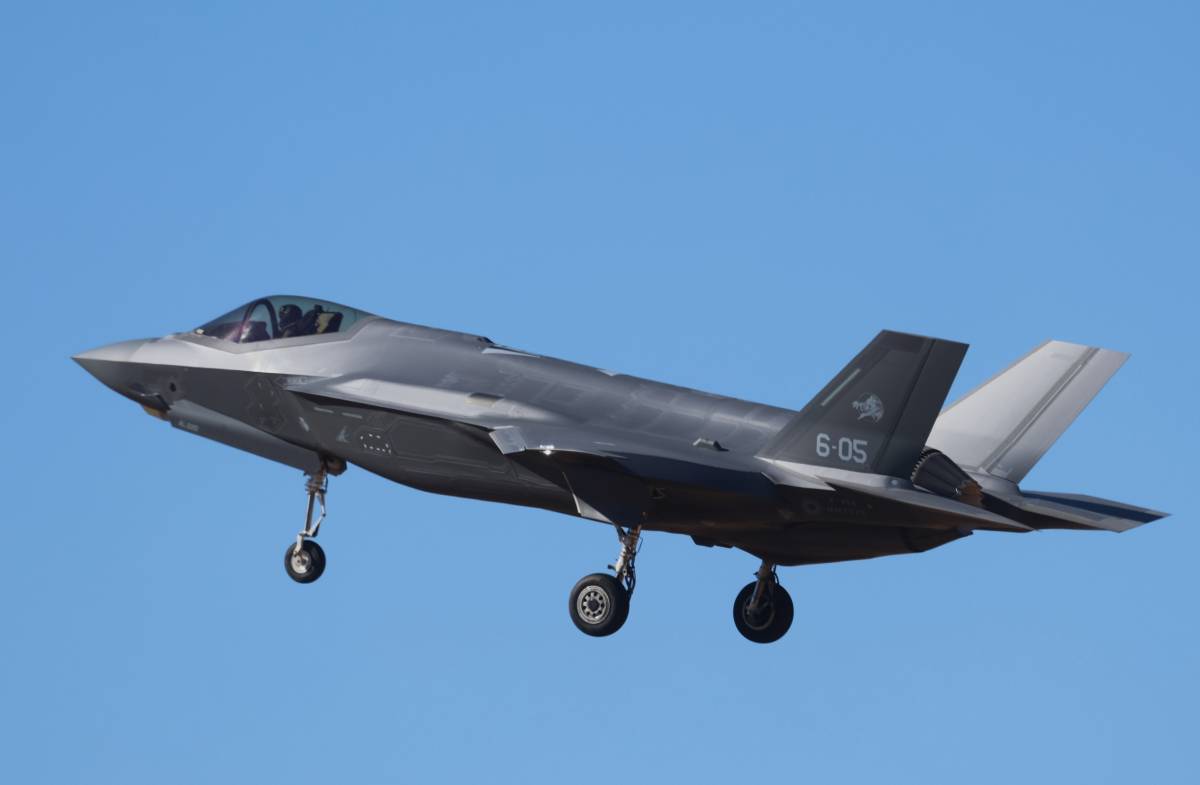Un F-35A de la Aeronautica Militare italiana. Arabia Saudita podría contar con 48 de finalmente lo autorizase la administración Trump. (Foto Julio Maiz) Un F-35A de la Aeronautica Militare italiana. Arabia Saudita podría contar con 48 de finalmente lo autorizase la administración Trump. (Foto Julio Maiz)