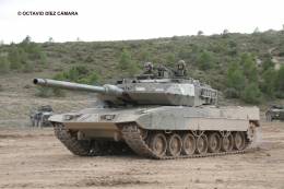 Los carros de combate Leopardo 2E del Regimiento Pava llevarn a cabo numerosas acciones en beneficio del ejercicio Stronghold. (Octavio Dez Cmara)