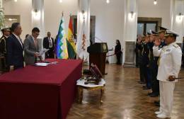 Juramente del nuevo mando de las Fuerzas Armadas de Bolivia. (foto: MinDef Bolivia)    