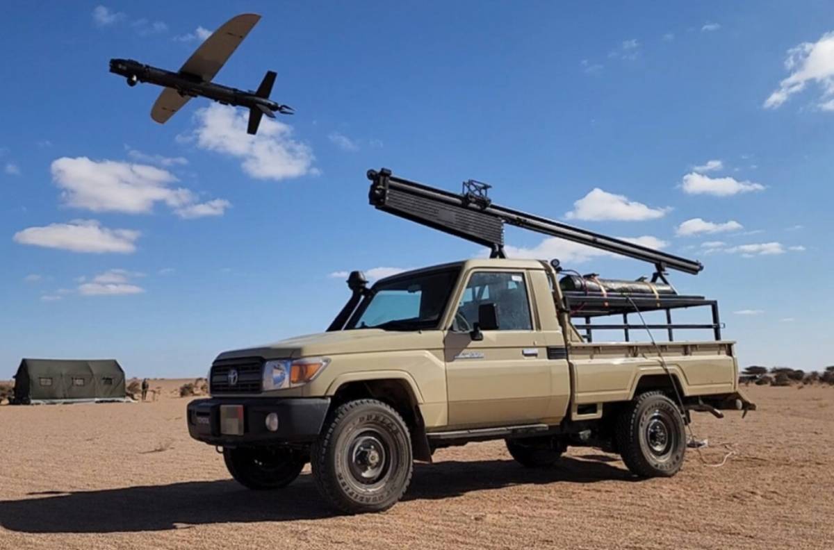 Lanzamiento de un dron con el apoyo de un veh�culo.
