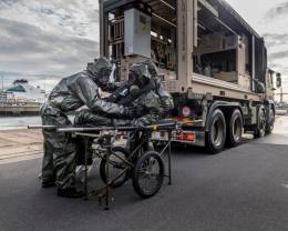 Estacin de descontaminacin NBQR sobre vehculo (Hispano Vema)