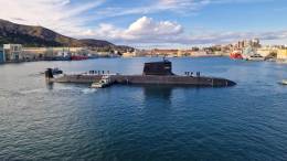 El submarino S-82, ya a flote en el Arsenal de Cartagena. (foto Navantia)