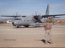 Un C295 del Ala 35 del Ejrcito del Aire y del Espacio en el aerdromo de Ablitas. (foto: Esteban Maiza)