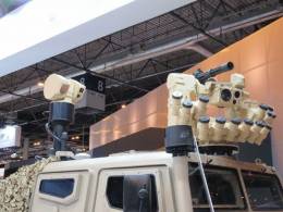 Sensor optronico OTEOS y estacion terestre Guardian sobre vehculo (autor)