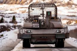 Francia ha comenzado ya a implementar mejoras antidrn y antimunicin merodeadora en sus carros de combate Leclerc. (Arme de terre)