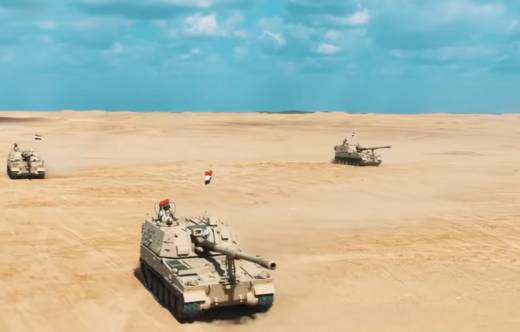 Fotografa del obs K9A1EGY durante un ejercicio militar tomada de un vdeo publicado por el portavoz de las Fuerzas Armadas de Egipto.