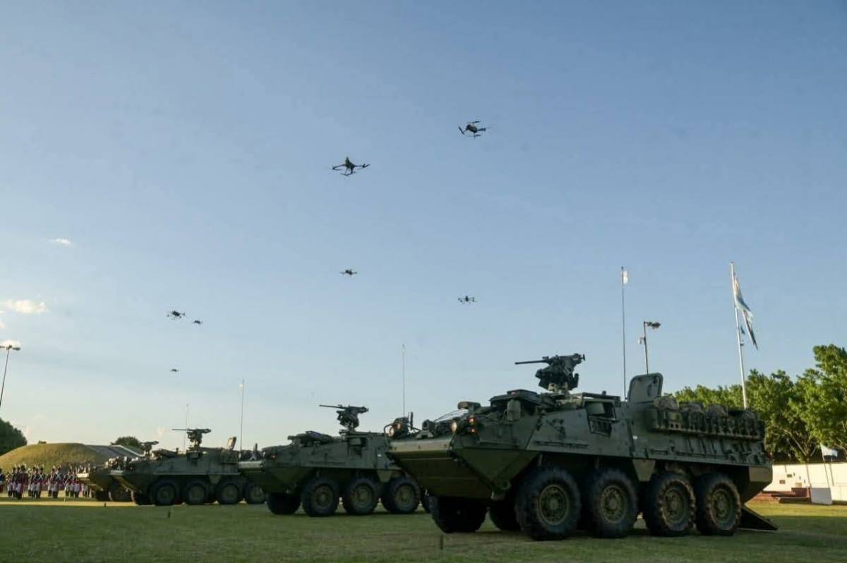 Operaciones combinadas mecanizados y drones. Operaciones combinadas mecanizados y drones.