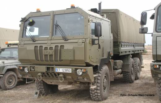 No es comn ver en el Ejrcito de Tierra camiones con cabina protegida, una actuacin que se ir generalizando.  (Octavio Dez Cmara)