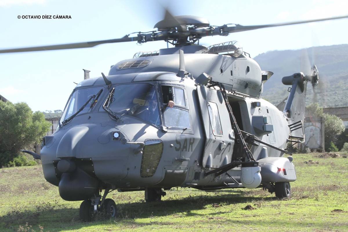 Los NH-90 Lobo incluyen numerosas modificaciones técnicas que los hacen especialmente eficientes para las Operaciones Especiales aéreas. (Octavio Díez Cámara) Los NH-90 Lobo incluyen numerosas modificaciones técnicas que los hacen especialmente eficientes para las Operaciones Especiales aéreas. (Octavio Díez Cámara)